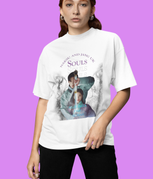 oversized-crewneck-t-shirt-mockup-of-a-woman-standing-in-a-studio-m38933 (2)